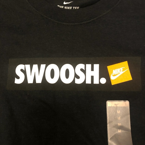 Nike swoosh Tee - Picture 2 of 3